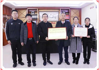 閩旋科技再添佳績，泉州市總工會黨組書記、常務(wù)副主席韓衛(wèi)華一行蒞臨指導(dǎo)工作